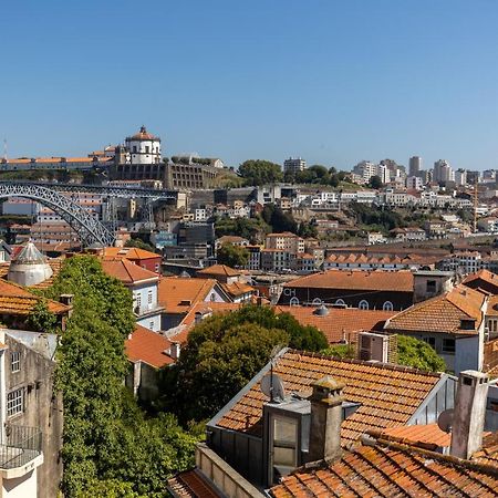 Clube Charming Apartments - Ribeira Porto Luaran gambar