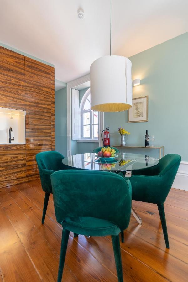 Clube Charming Apartments - Ribeira Porto Luaran gambar