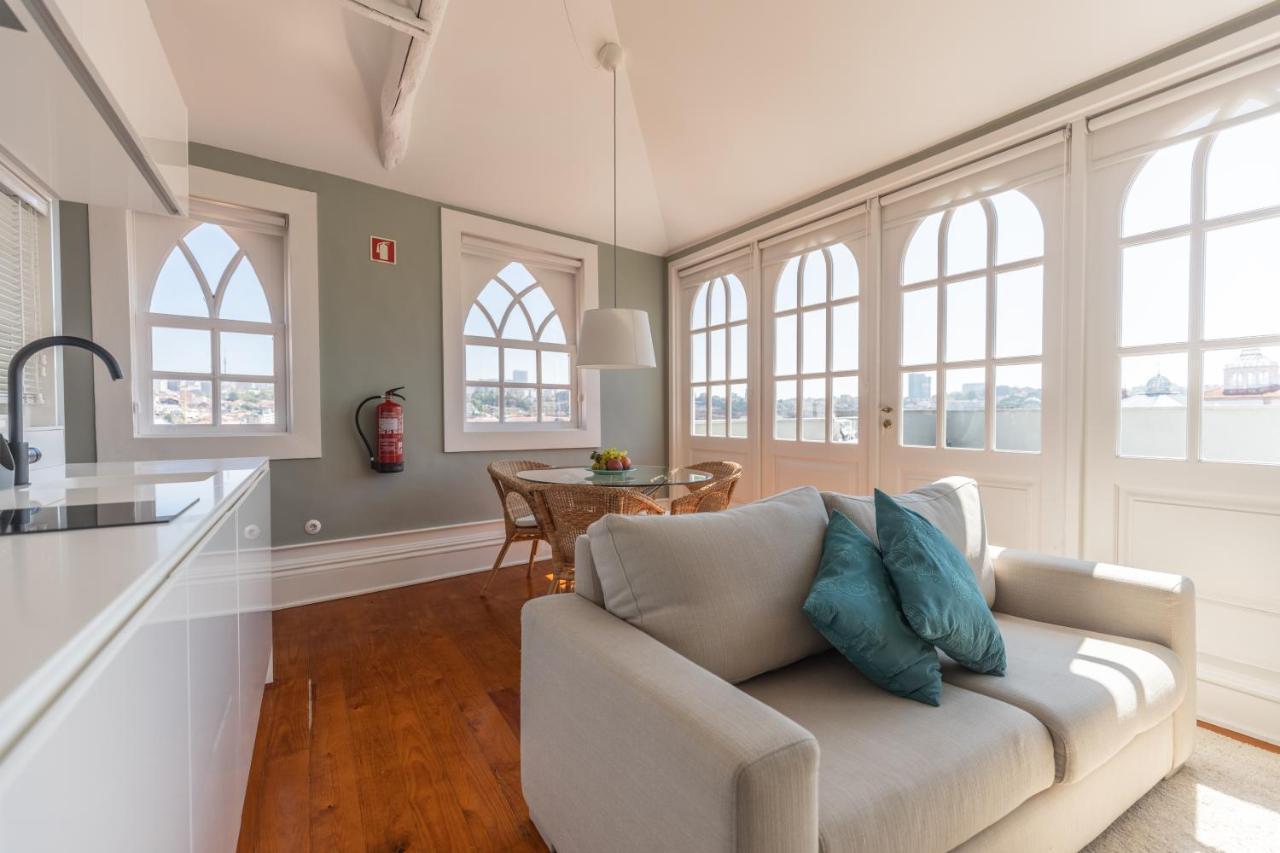 Clube Charming Apartments - Ribeira Porto Luaran gambar