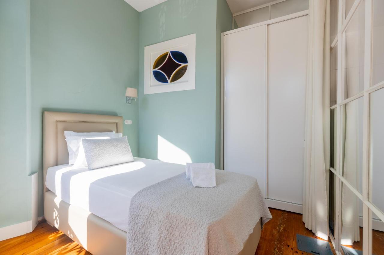Clube Charming Apartments - Ribeira Porto Luaran gambar